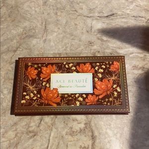Ace beaute eyeshadow pallete